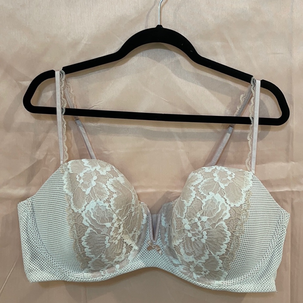 Cacique 44DD bra